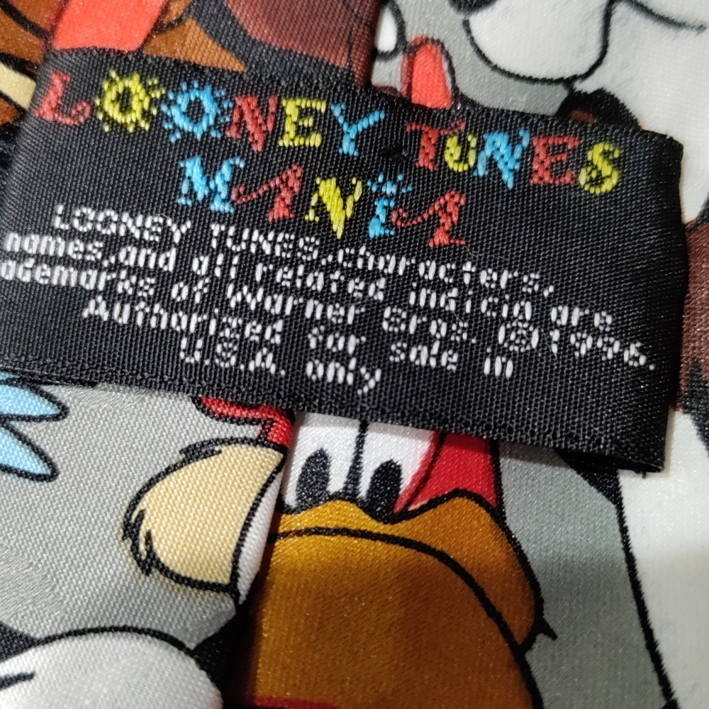 Vintage Looney Tunes necktie - Picture 4 of 4